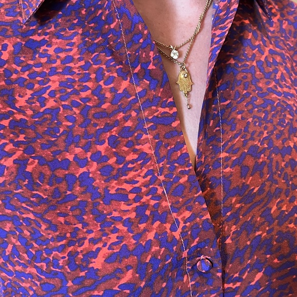 Catherinegee Silk Blouse - Picture 6 of 10